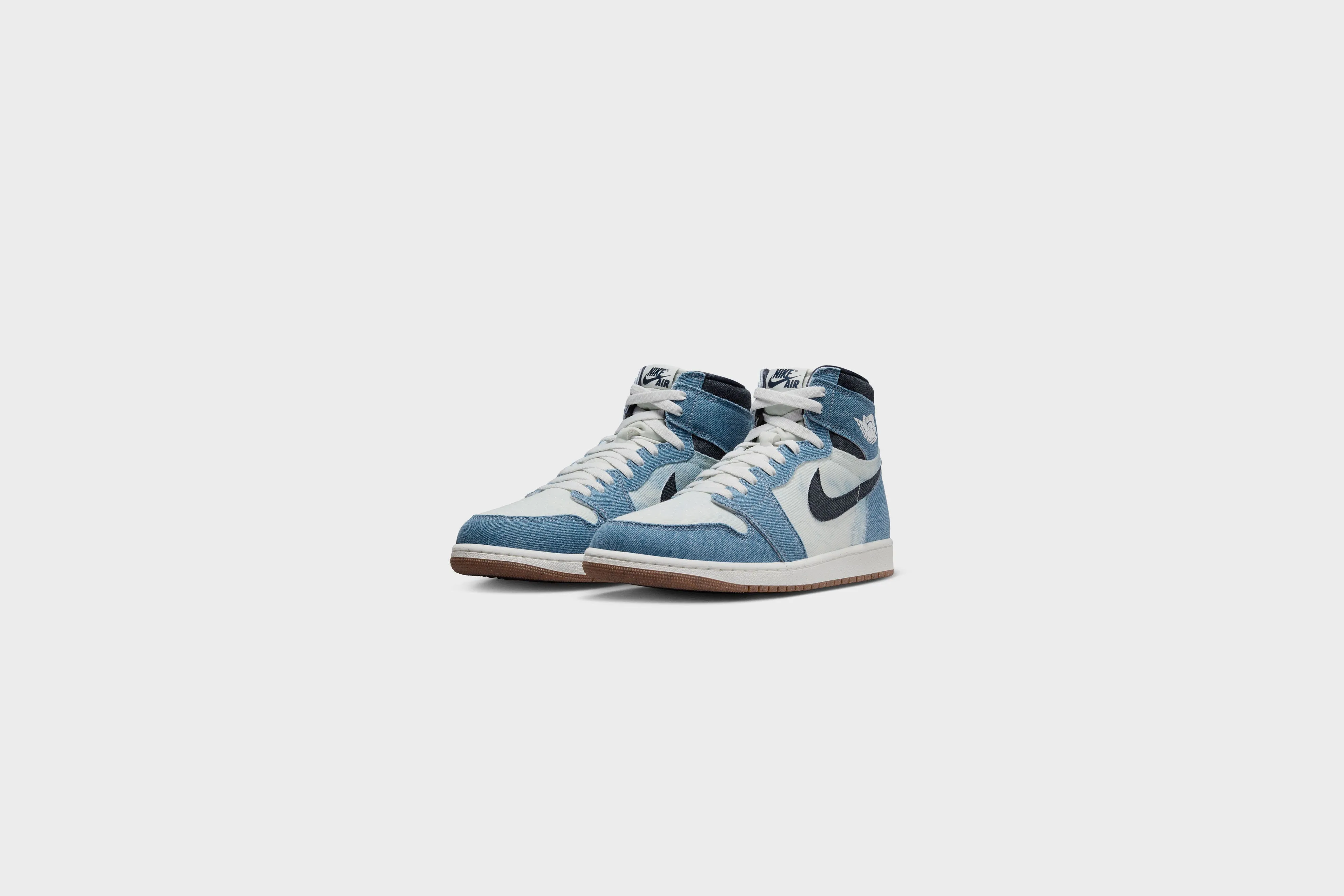 Air Jordan 1 Retro High OG (Summit White/Obsidian)