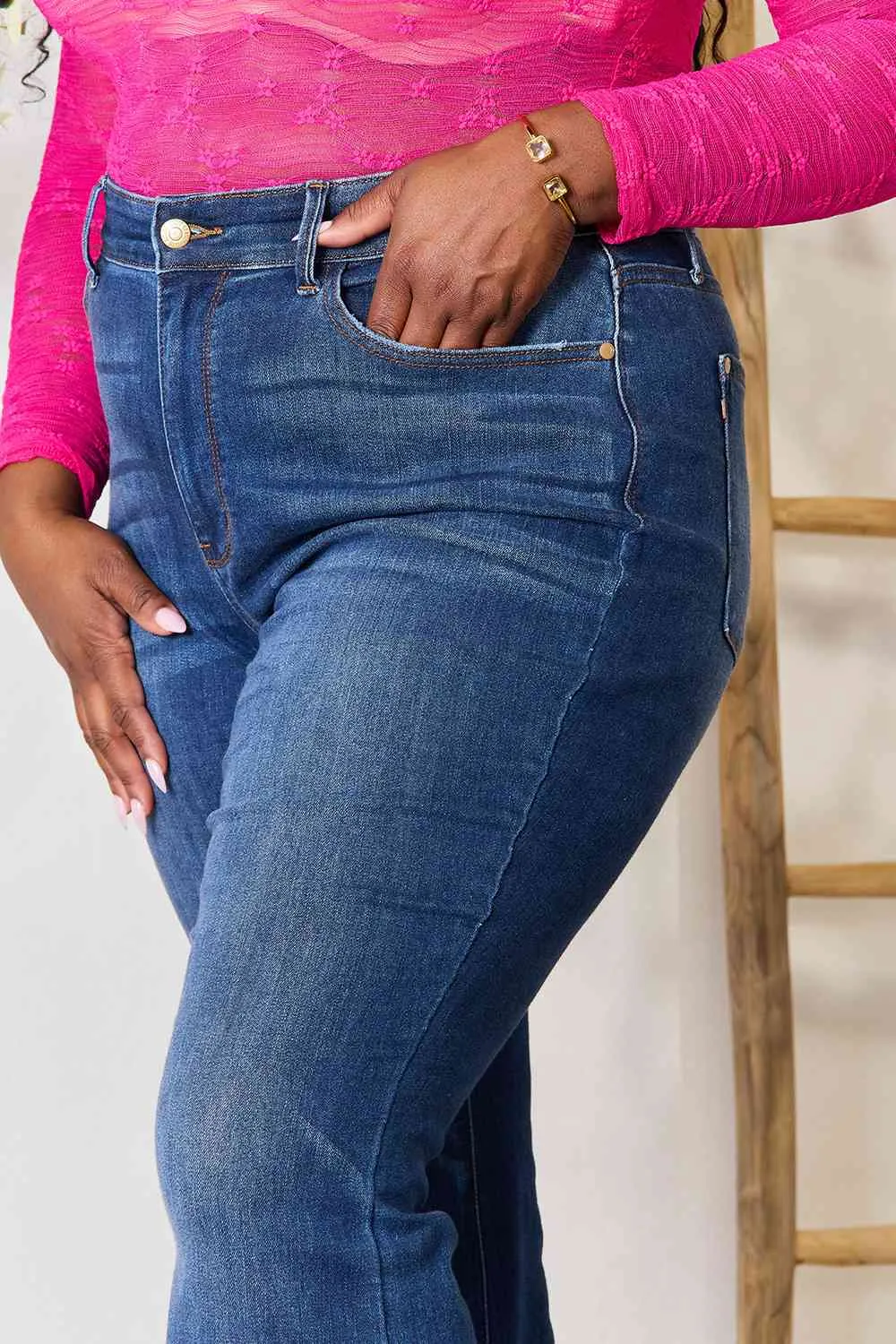 *APP EXCLUSIVE* Judy Blue Flare Jeans with Pockets